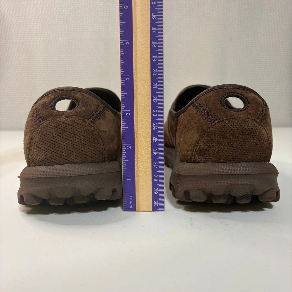 Skechers GOwalk 13766 Womens Slip On Loafers Walking Shoes Size 11 Brown Comfort